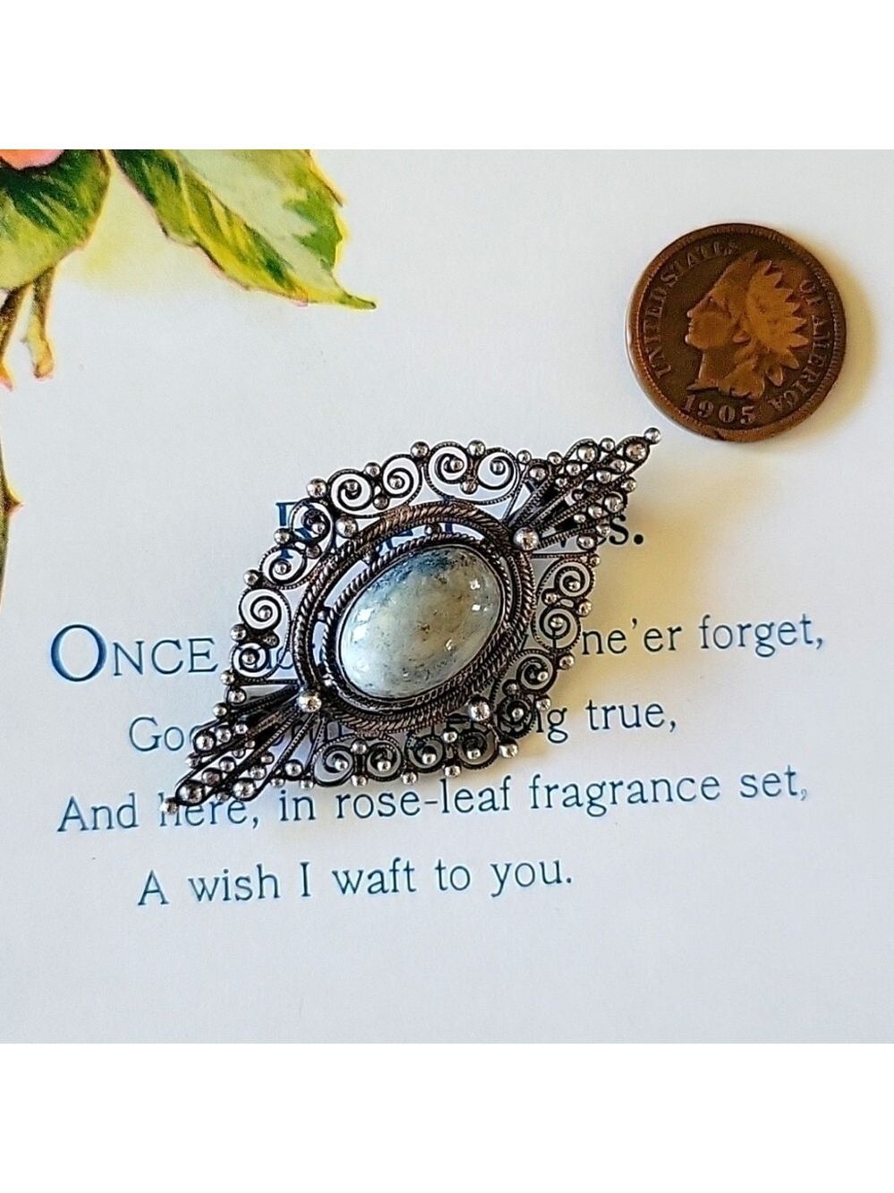 Victorian Filigree Pin Brooch with Granulation and Bezel Set Gemstone - Picture 5 of 7